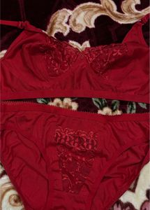 Lingerie set Red colour