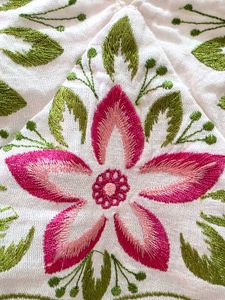 Embroidered Floral Crop Top