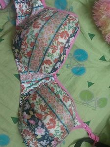 Unused Floral &amp; Solid Bra Set Padded Size 40