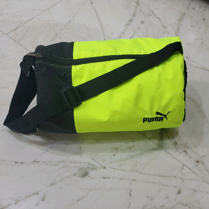 Puma bag. unused. replica.