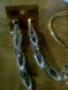 Trendy Earrings &amp; Necklaces for All Occasions
