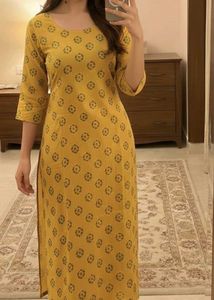 Stylish Yellow Printed Long  Cotton Kurti 💛