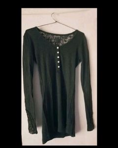 pretty top in grey color with full hand sleeves