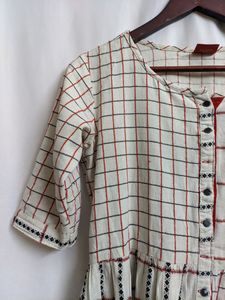 Huur Threadwork Kurta
