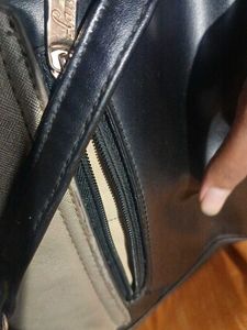Lavie Black &amp; Sliver Crossbody Bag