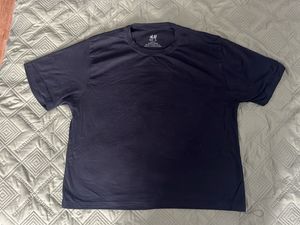 Cropped Boxy Fit Black Tee