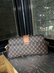 Chic Crossbody Bag