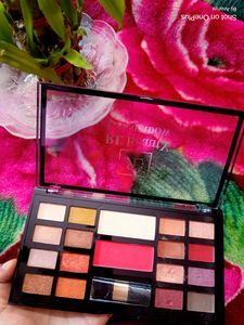 RL Beauty Shades Of Trend Eyeshadow &amp; Blush Palett