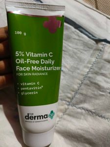 The Derma Co 5% Vitamin C Oil Free Moisturizer