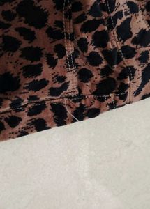 Chic Leopard Print Skinny Trousers