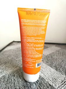 Dot &amp; Key Mango Detan Gel Face Wash - 100 ML