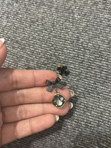 Black How Earring