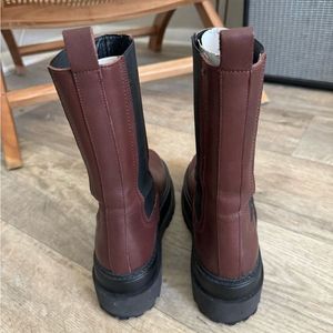 Limited edition MANGO Brown Chelsea Boots