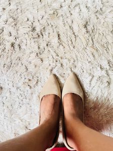 Chic Beige Pointed-Toe Heels – Size 8