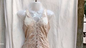 132311. Vintage Lace Trim Cami Top