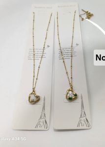 Pearl Pendant Necklace
