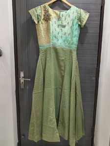Elegant Sea Green Ethnic Gown