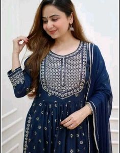 Nayra Suit With Combo Bra