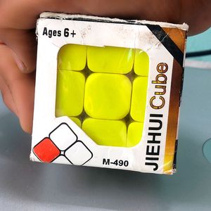 RUBIK CUBE