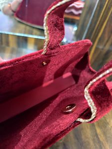 Charlotte Tillbury Potli.