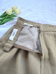 Minimalist Set: Ribbed Tank &amp; Linen Skirt