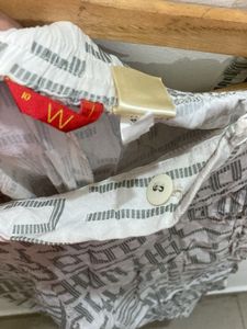 Patterned Capri Pants