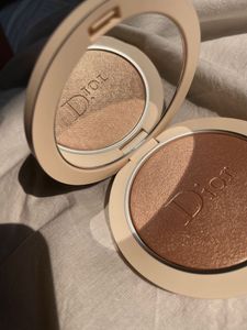 DIOR HIGHLIGHTER