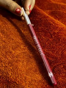 Swiss Beauty Lip Liner