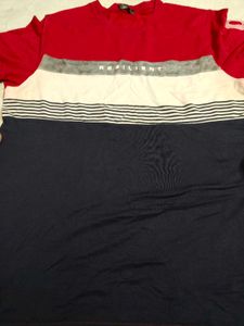2 T-Shirts &#34;L&#34; Size Excellent Condition(No Return)