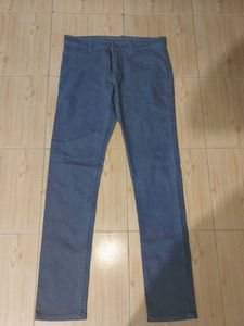 Offer in Cash Comment......Unisex 2 Jeans Offe