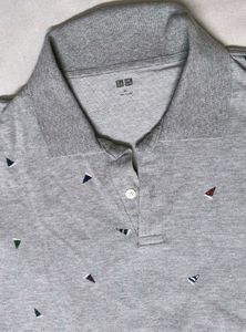 Uniqlo Men Grey printed cotton Polo T-Shirt
