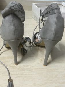 Strappy Heels 👠