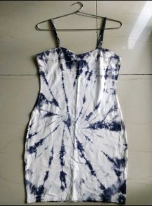 H&amp;M Bodycon Dress 🌀