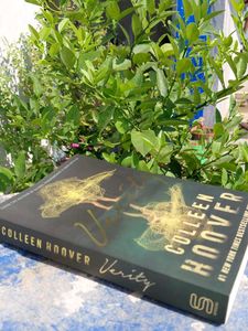 Verity by Colleen Hoover