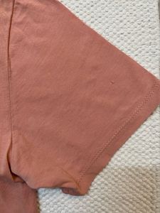 Van Heusen Peach V-Neck T-Shirt Size XS