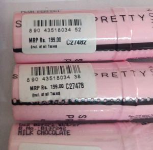 Avon Brand New Simply Pretty Lipsticks Set Of 3
