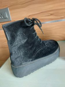 Give Away Boots Quality Top Notch
