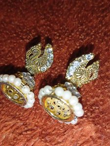 Elegant Earrings Set