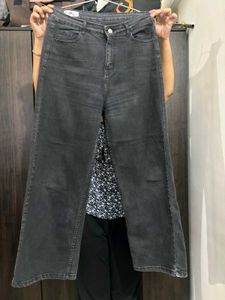 Stylish Gray Jeans