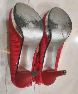 Red Pencil Heels With Flower Patch