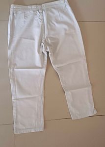 Off-White Cropped Pants