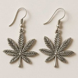 Stylish Silver Leaf Design Earrings