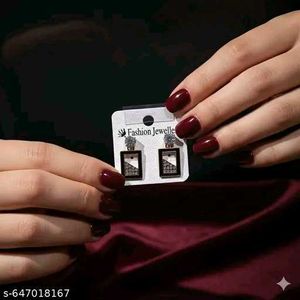 Chic Square Dangle Earrings New With Tags