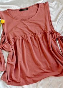 Peach-Colored Top – Unique &amp; Stylish Design!
