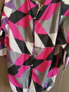 Geometric Print Blouse