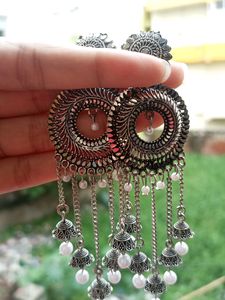 Set Of two Oxidized Earing