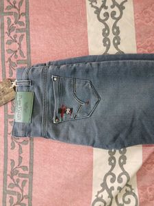 Stylish Distressed Denim Jeans