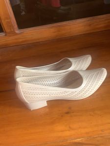 Ladies Shoe