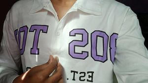 Cute Graphic Print Top