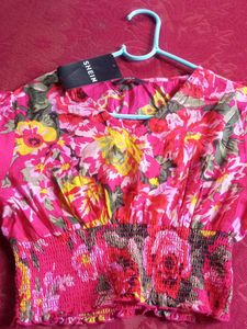 Shein smocked waist floral pattern top S